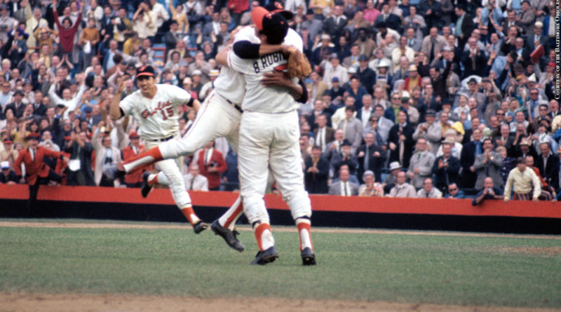 Brooks Robinson speaks with Orioles at Camden Yards
