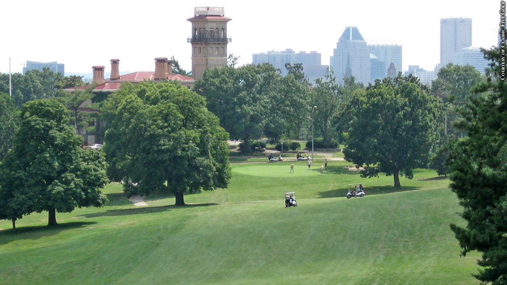 Baltimore’daki beş klasik golf sahası her yıl “Shoot the Turkey” golf gezilerine ev sahipliği yapar.