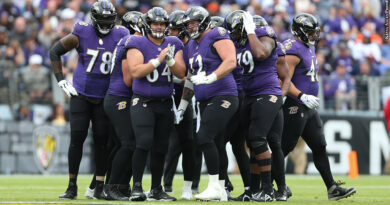 Ravens huddle