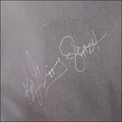 Ken Griffey Jr. and Juan Gonzalez autographs