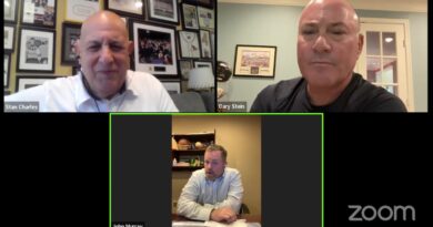 SuperBook Sports Oddsmaker John Murray