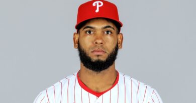 Seranthony Dominguez